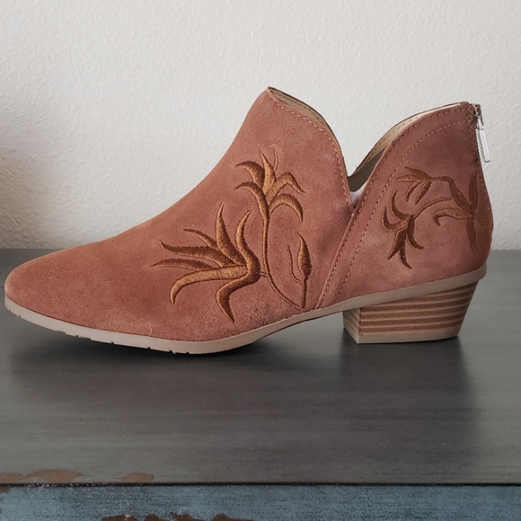 Kenneth Cole Reaction Shoes - Kenneth Cole Reaction Bootie